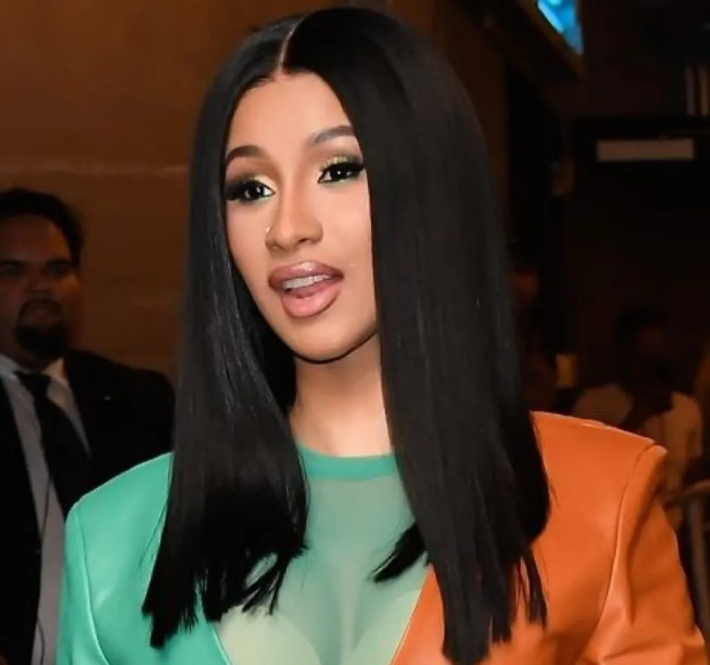 SA’s Black Twitter reacts to Cardi B eating chicken feet