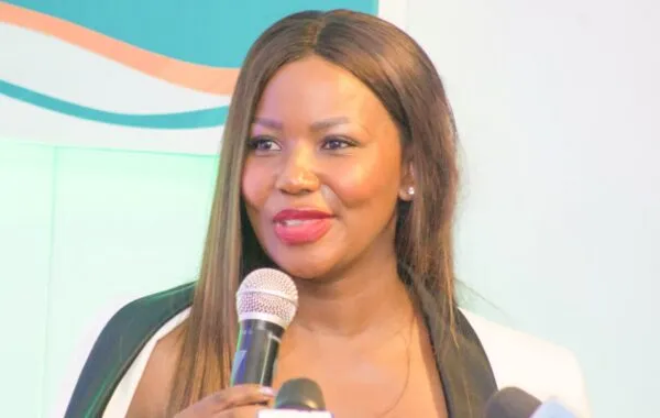 Carol Tshabalala Finally Shows Off Her Bae