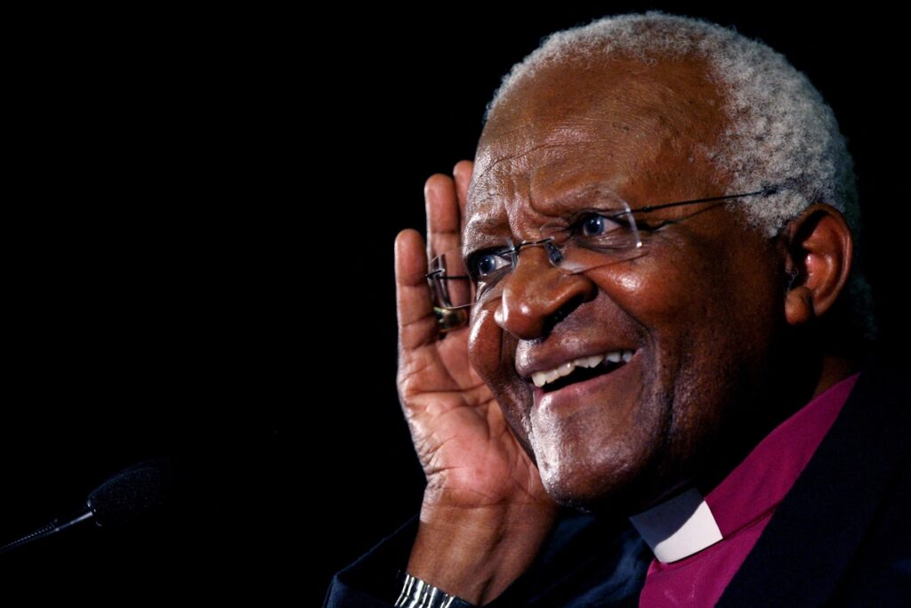 Archbishop Desmond Tutu lays his moves on Jeannie D