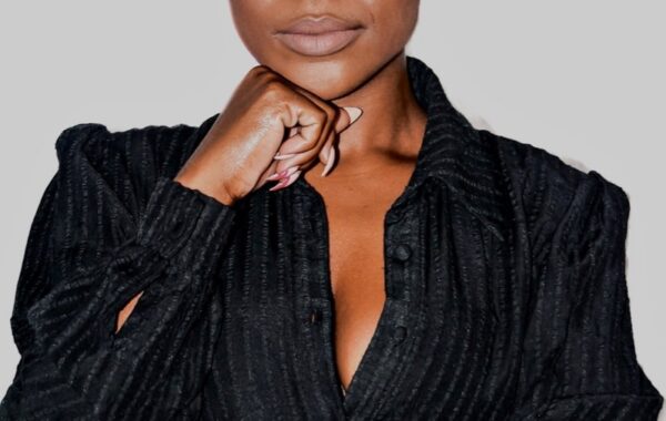 Dineo Nchabeleng shows off her assets