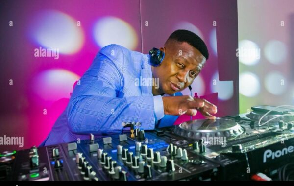 Let your belly hang like DJ Capital