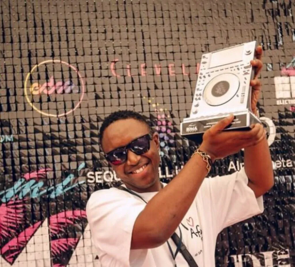 Shimza Dragged For Being Rude