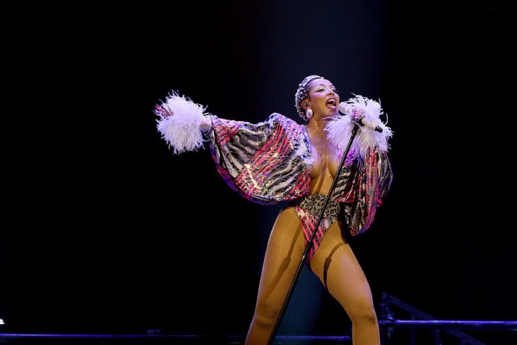 Doja Cat Is Being Dragged By American Black Twitter For Being Racist