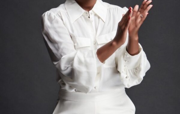 Elana Afrika: I can sing, I promise!