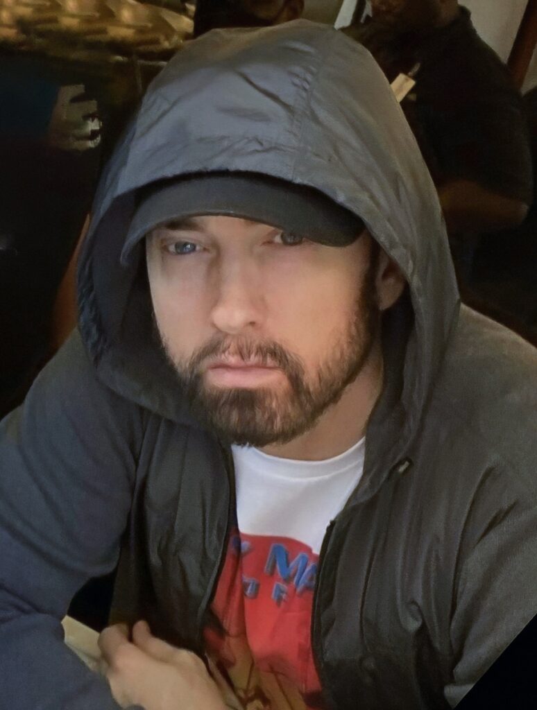 Eminem – Guts Over Fear ft. Sia