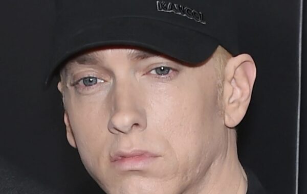 Eminem threatens to pee on BBC floor