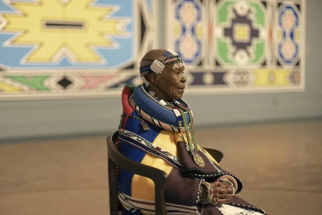 Dr Esther Mahlangu Designs Roll Royce Artworks