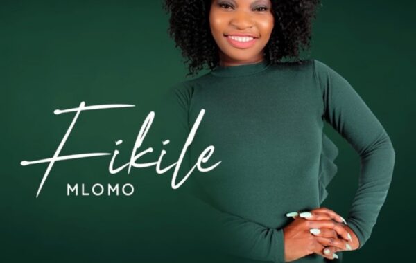 Gospel star, Fikilie Mlomo fighting with label