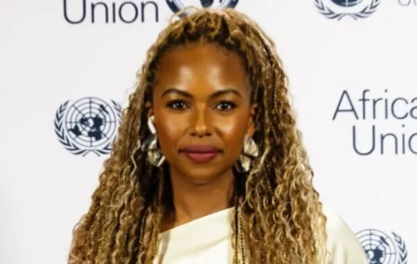 Fikile Mthwalo