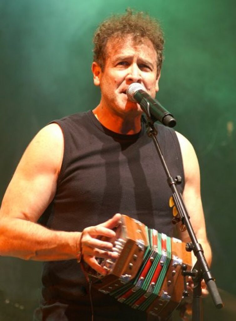 #RIPJohnnyClegg, the White Zulu