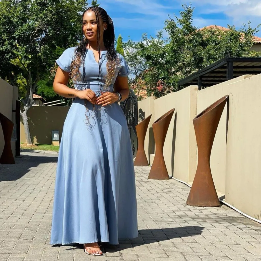 Keke Mphuti Gives Birth