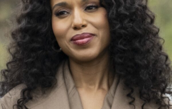 Kerry Washington adds some diversity to SNL