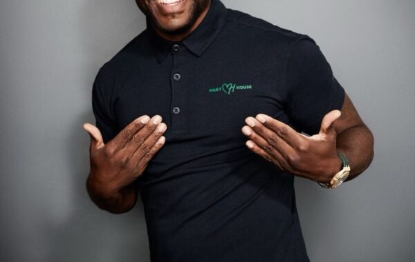 Should Kevin Hart have defended Cosby?