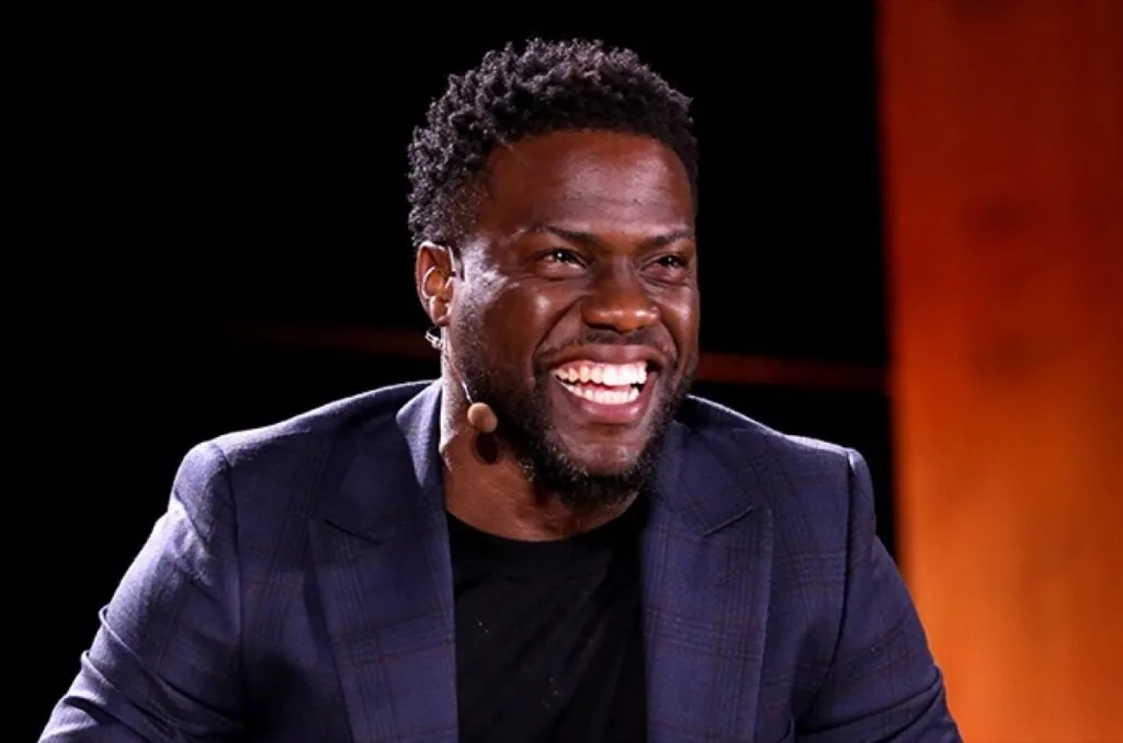 Kevin Hart and his fiancée are loving SA!