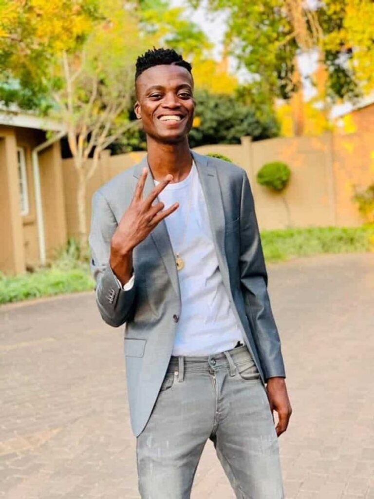 King Monada Knocks Out Big Zulu!
