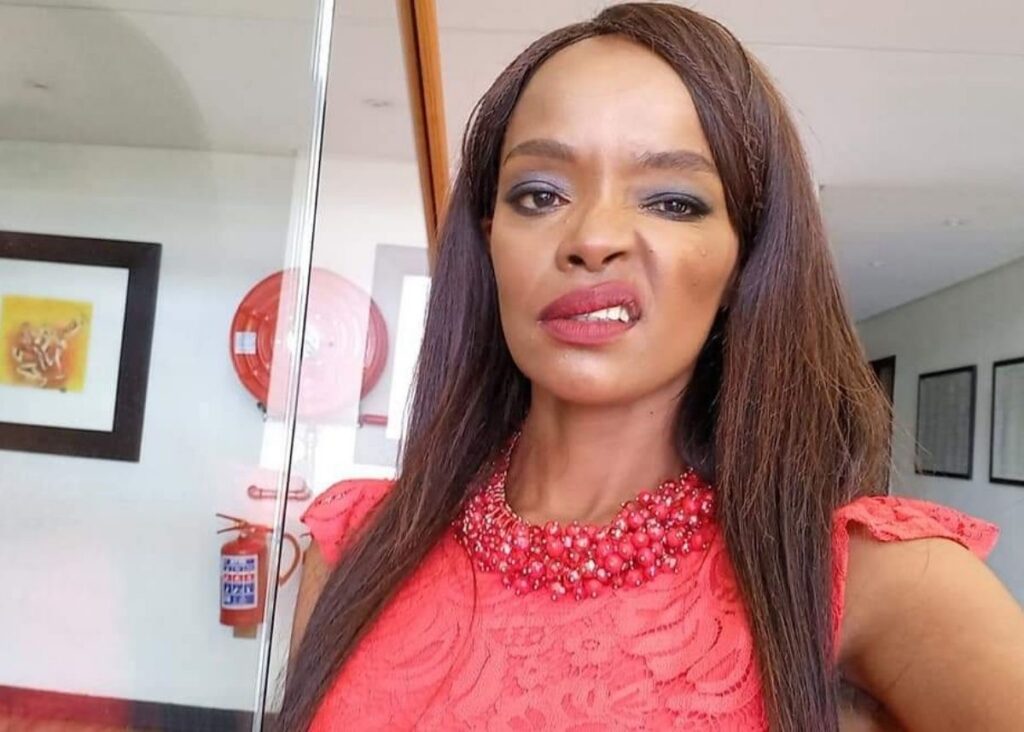 Kuli Is One Hot Grandma