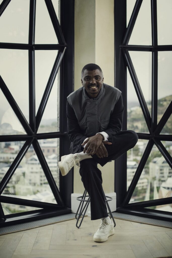 Aussies love Loyiso Gola