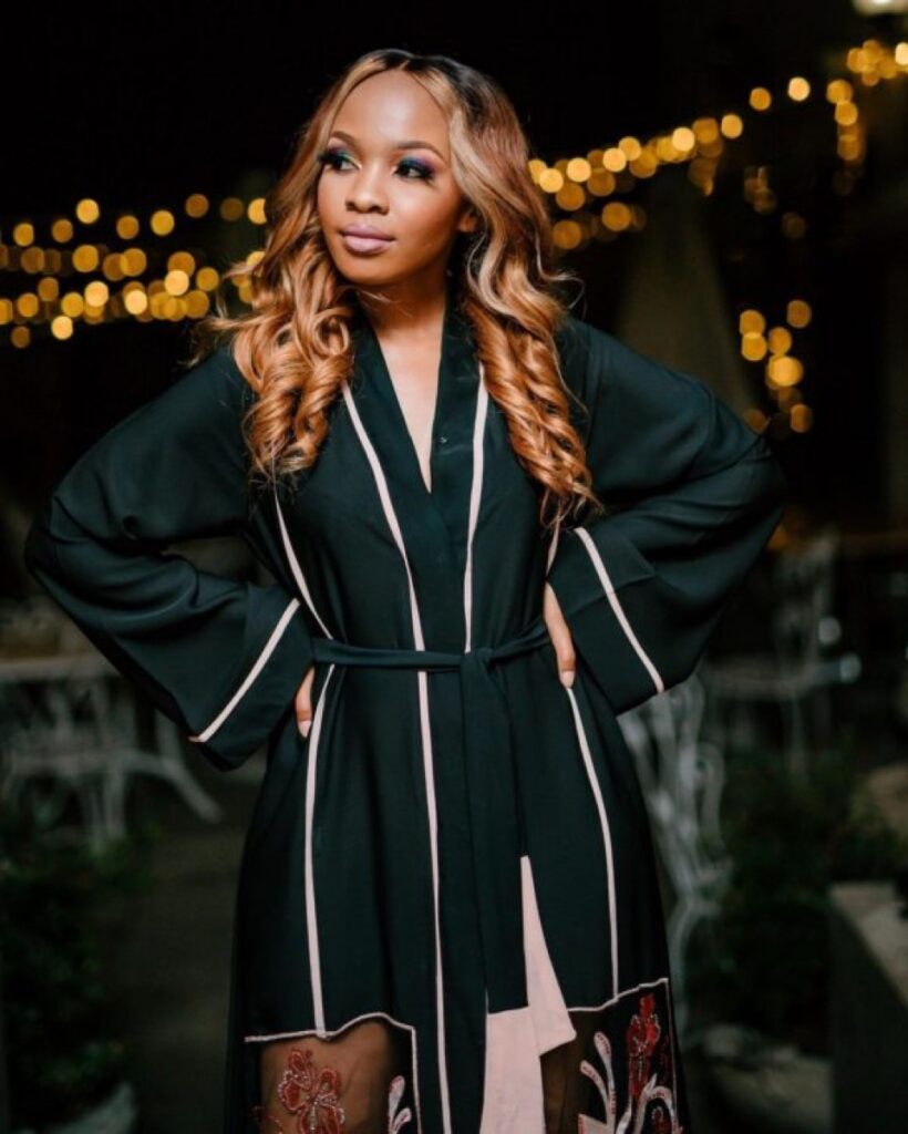 Twinning: Pasi Koetle and her baby girl