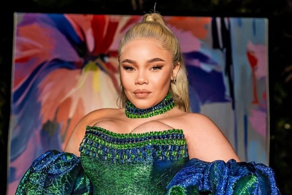 Michelle Mosalakae’s blonde locs