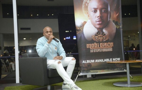 Mobi Dixon And His Wife Are Expecting