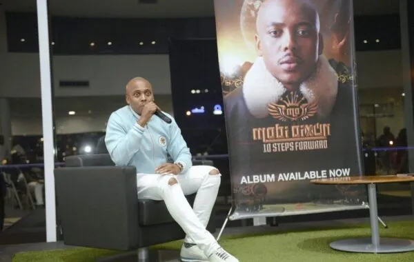 Mobi Dixon And His Wife Are Expecting