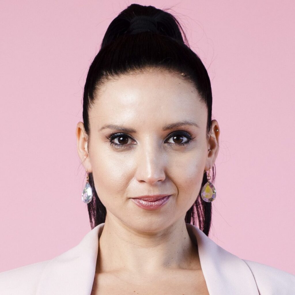 Things you did not know about Nina Hastie