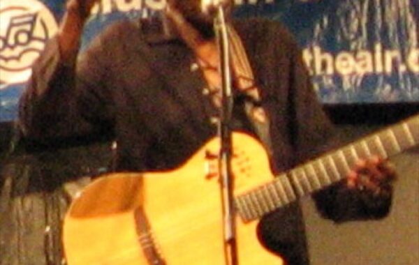 WATCH: Paying tribute Oliver Mtukudzi