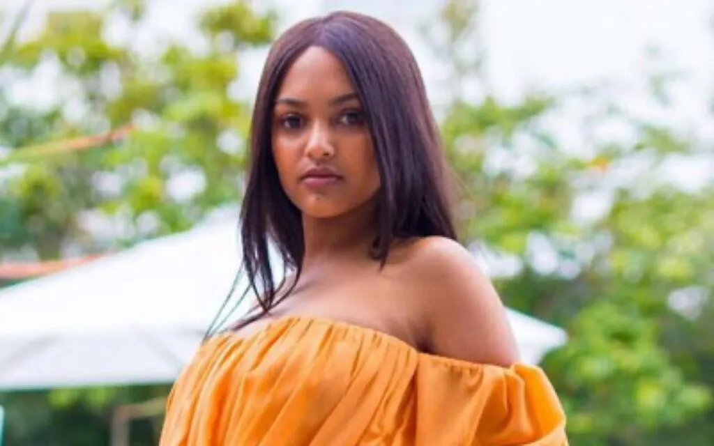 Idols winner Paxton Fielies wins over royalty
