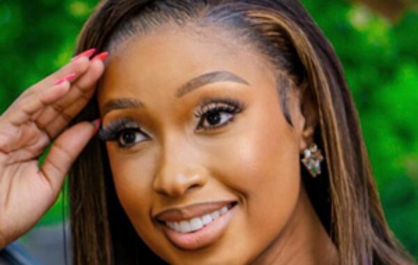 Phuti Khomo dating old white guy?