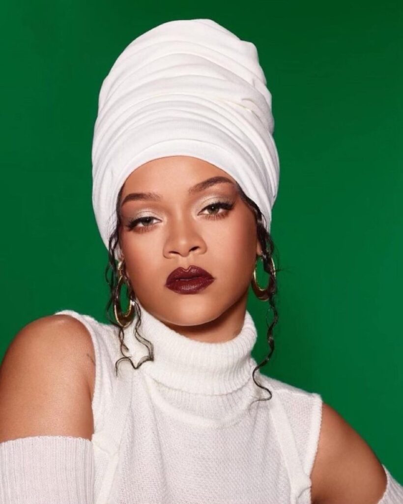 Social media freaks out over Rihanna doing the Gwara Gwara
