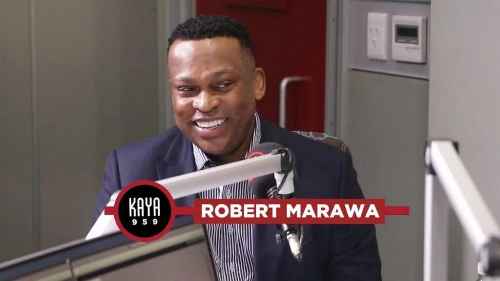 Robert Marawa and Pearl Thusi sync their lips