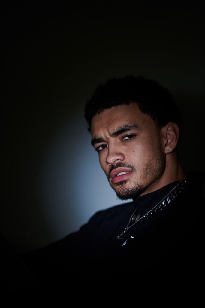 [VIDEO] : Scoop Unpacks Beef With Shane Eagle!