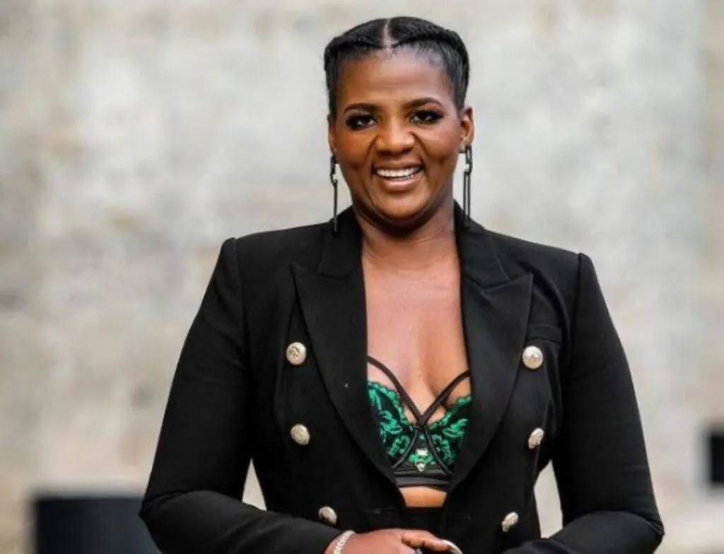 Shauwn Mkhize Gives Andile Major Assets