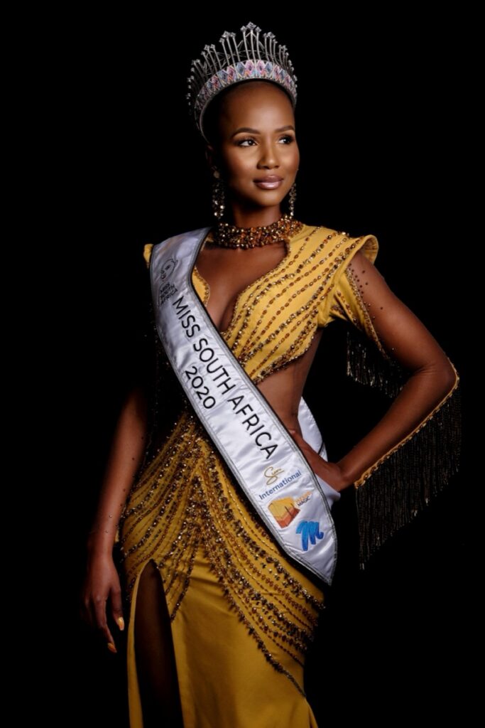 Shudufhadzo Graduates From Wits