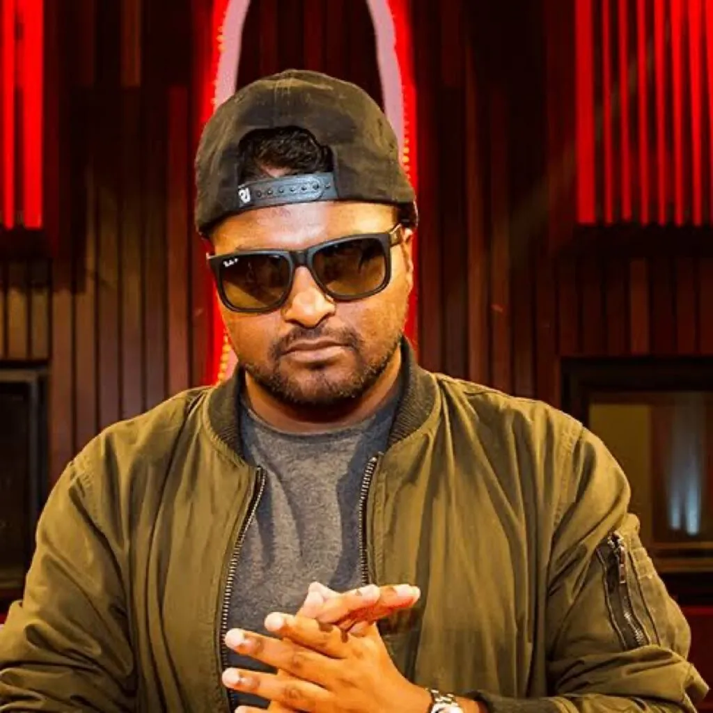 Sketchy Bongo signs international deal