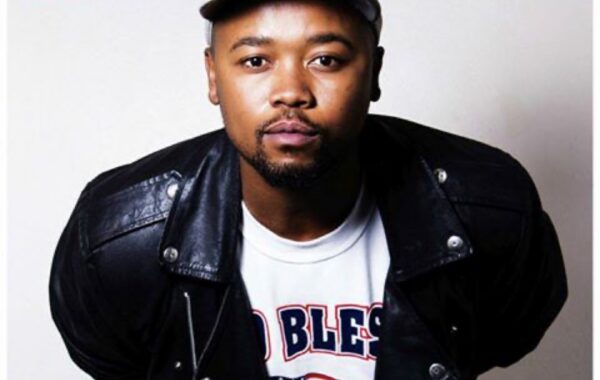 WATCH: #TheHostessSABC3’s Thabo Bluebird takes his puppy on a taxi