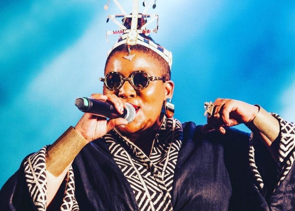 Thandiswa Mazwai proudly shows off her breasts at #AmandlaWomxnDay Festival