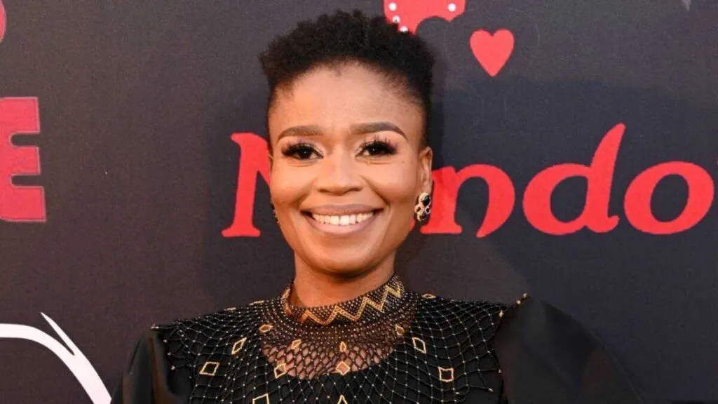 Tshedi Mholo Dumps Malaika