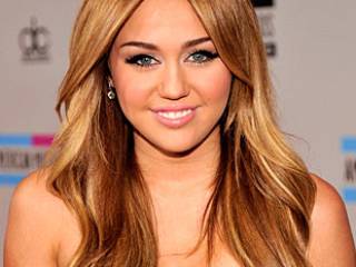 Miley Cyrus told to “Twerk Miley Miley”