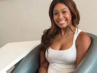 What’s Hot: Minnie Dlamini to host huge African awards