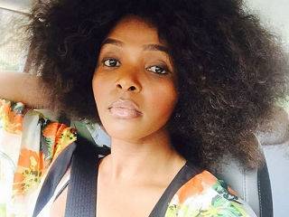What’s Hot: Simphiwe Dana not letting go of Ntsiki Mazwai lawsuit