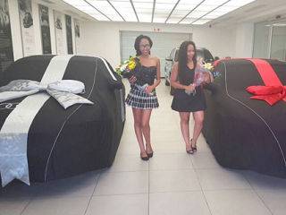 What’s Hot: Blue Mbombo and her twin’s matching new rides