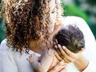 What’s Hot: Jo-Ann Strauss shares first photo of her baby girl