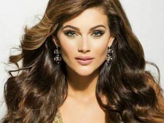 What’s Hot: Rolene Strauss prepares for Miss World Pageant