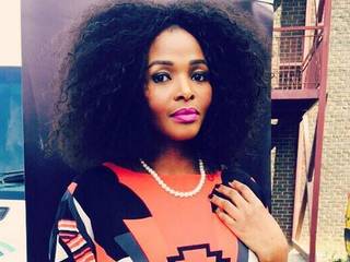 What’s Hot: Simphiwe Dana calls out Khaya Dlanga over an advert