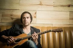 Dan Patlansky goes acoustic
