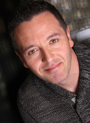 Psychic medium John Edward returns to South Africa