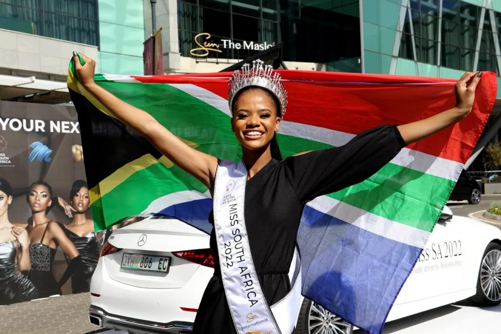 Miss South Africa Ndavi Nokeri Joins Former Public Protector To Highlight the Constitution On Human Rights Day