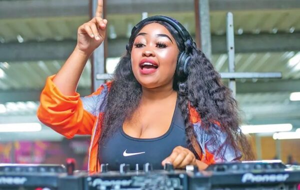 Fans Tell DJ Hlo To “Get Lost”