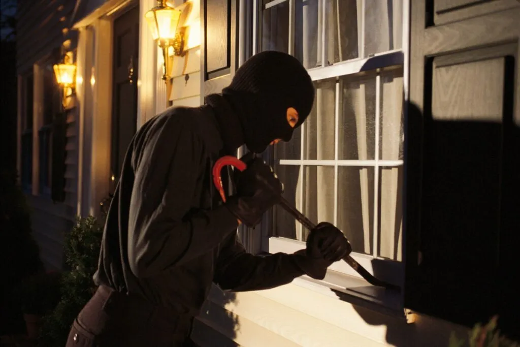 Thieves Break Into Khaya Dlanga’s House